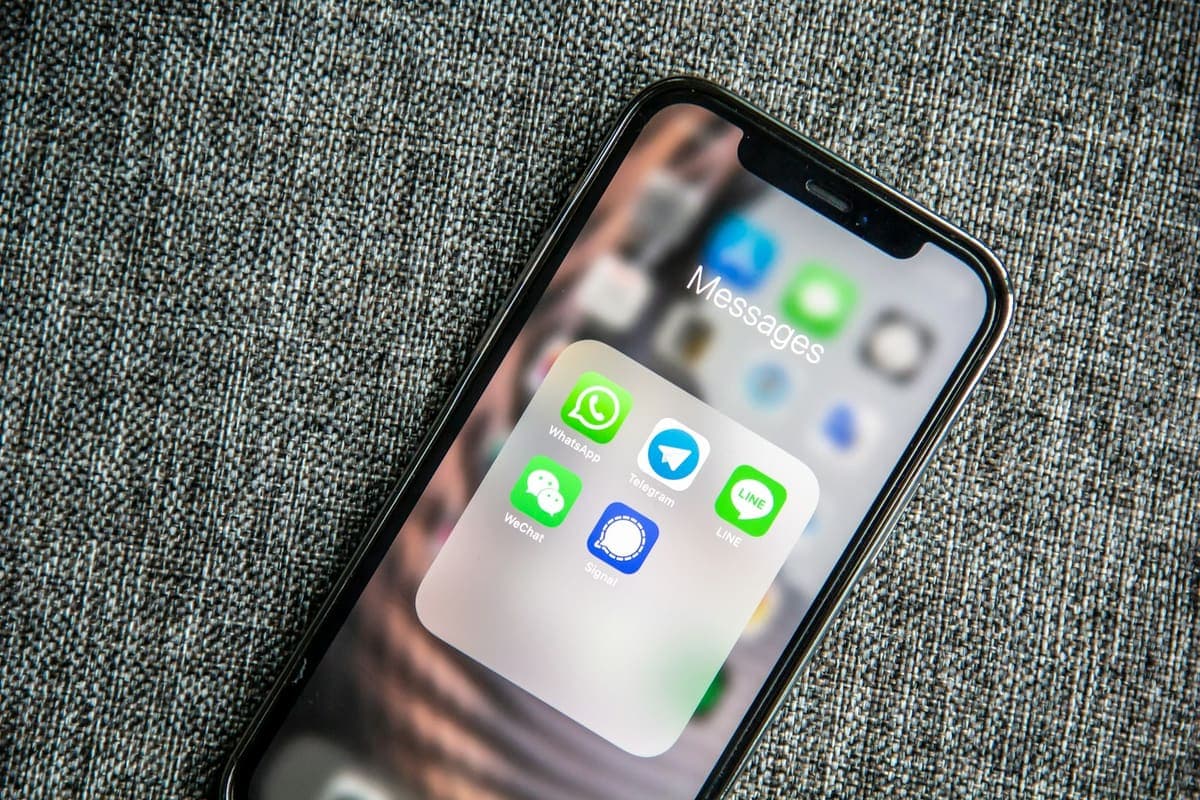 Bots de WhatsApp e Telegram — Bots & Automação